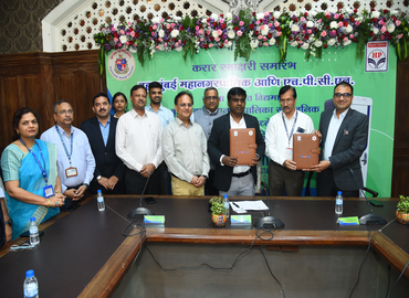 HPCL signs Agreement for EV Charging Infrastructure at Public Parking Lots of Mumbai with BMC